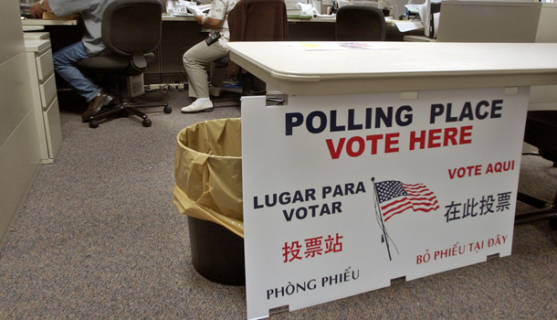 A California polling place sign is written in English, Spanish, Vietnamese and Chinese. (AP/Paul Sakuma)