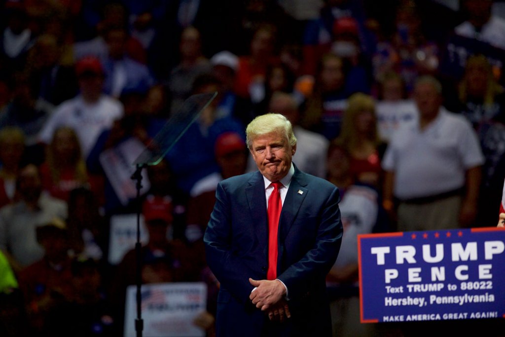 Then-presidential candidate Donald Trump holds a rally in Hershey, Pennsylvania, November 2016. (Getty/Mark Makela)